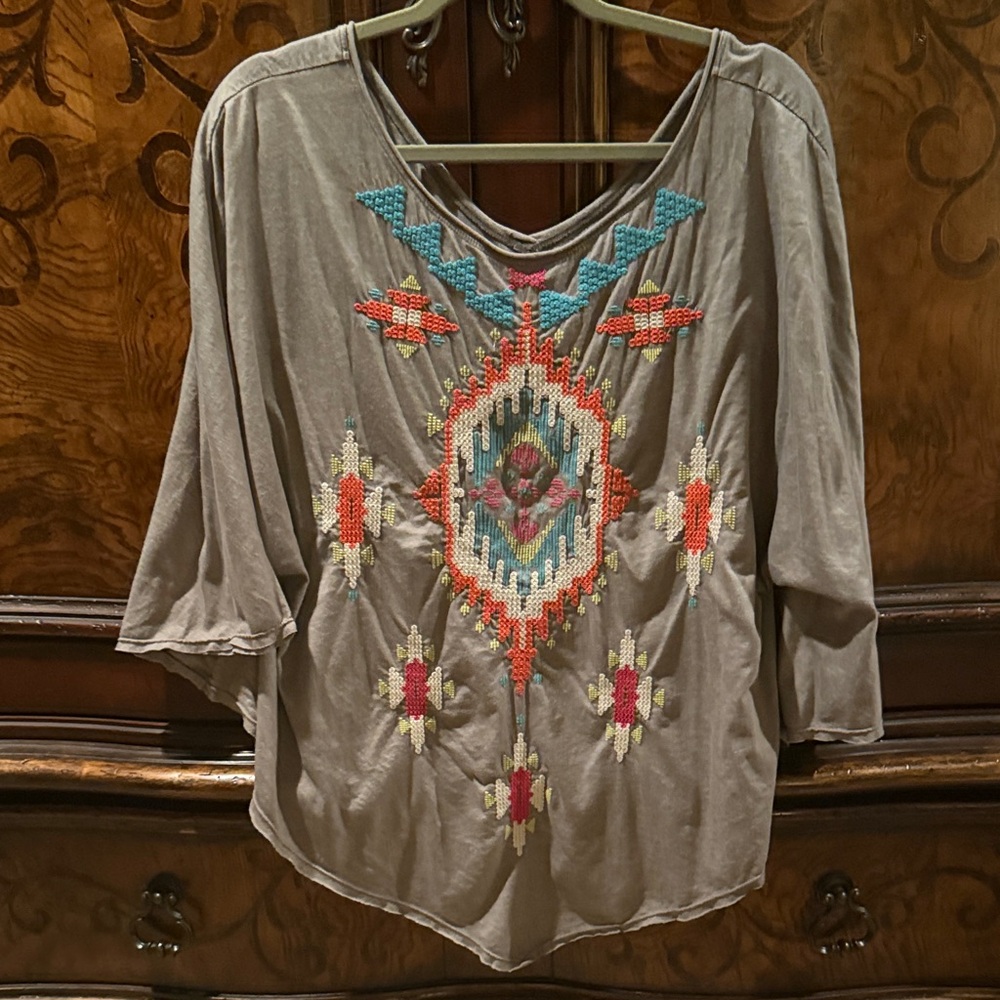 Johnny Was Embroidered Boho Top - Gray